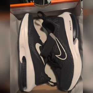 NEW* Kids Nike Air Zoom ARCADIA 2 Black/White (DM8492 002) Sz 12C